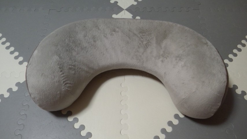F-style（noma-style）のふるさと納税でもらったエルゴベビーの授乳枕